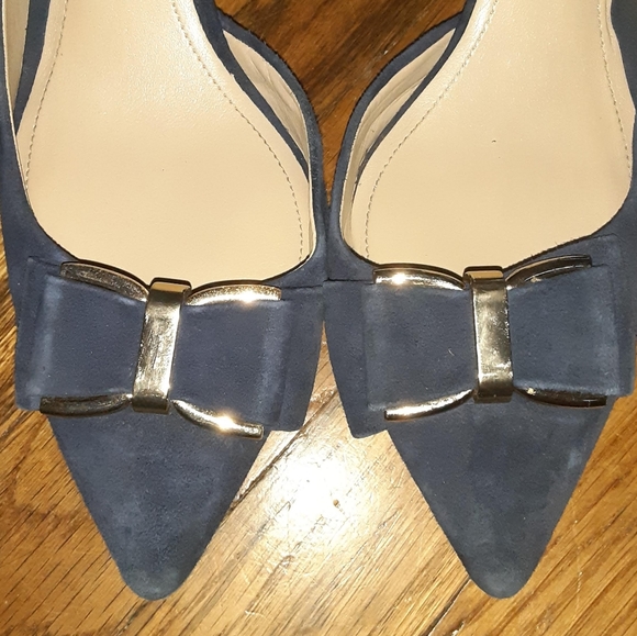 BCBGeneration 3 inch pumps size 9 - Picture 3 of 8